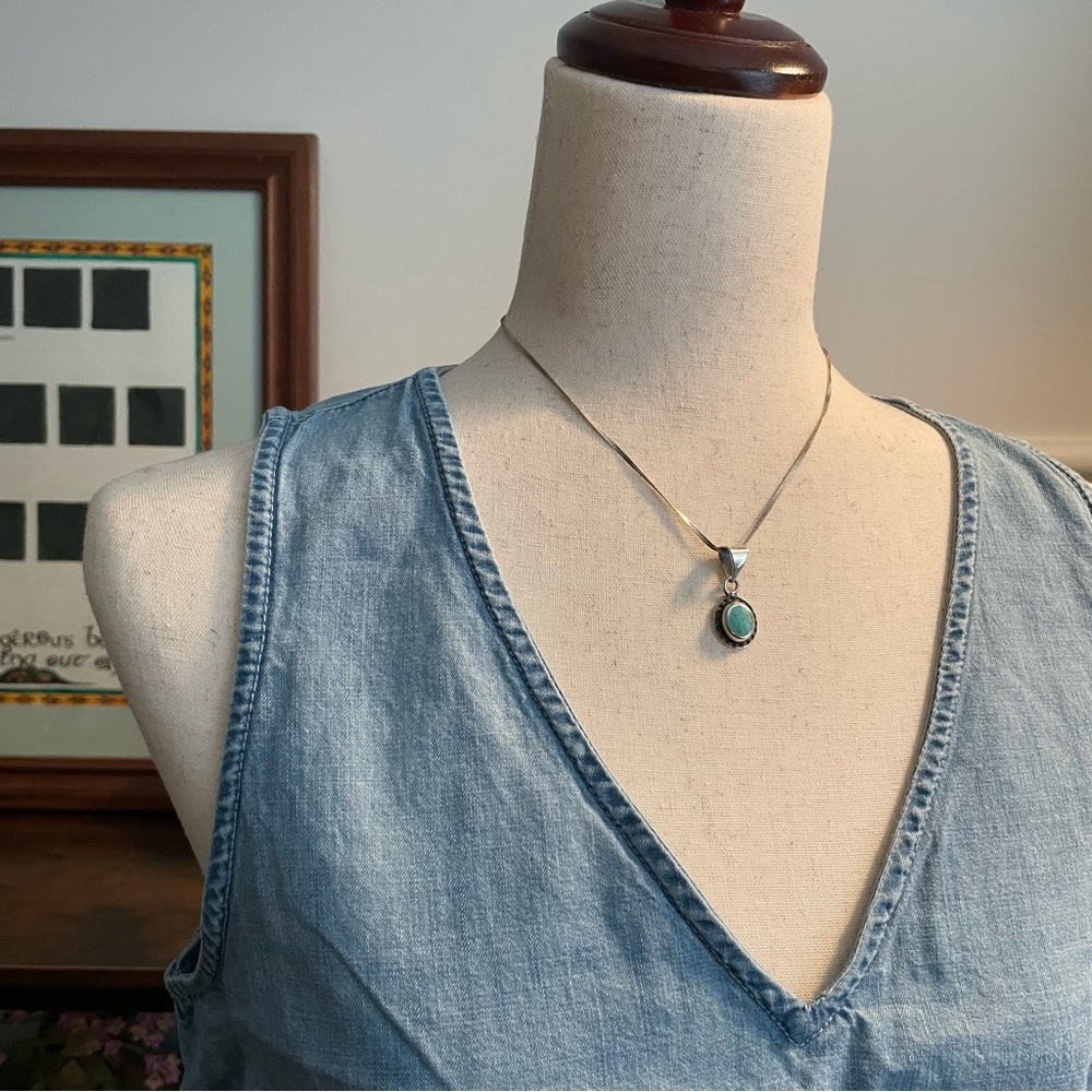 GAP chambray tank - Picture 2 of 9